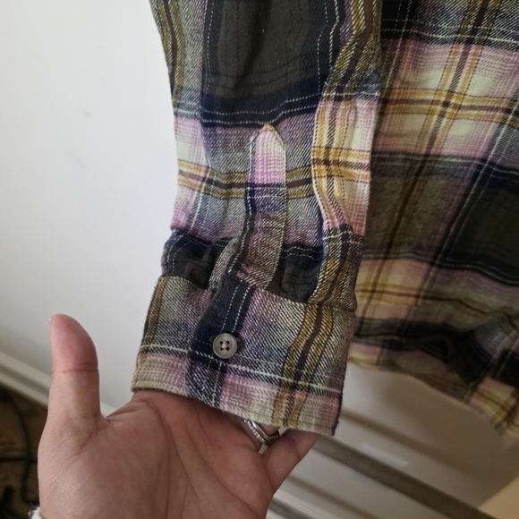 ⭐️40% Off⭐️ Old Navy The Boyfriend Shirt Flannel Button Down Tunic- Pink Olive - Picture 11 of 14